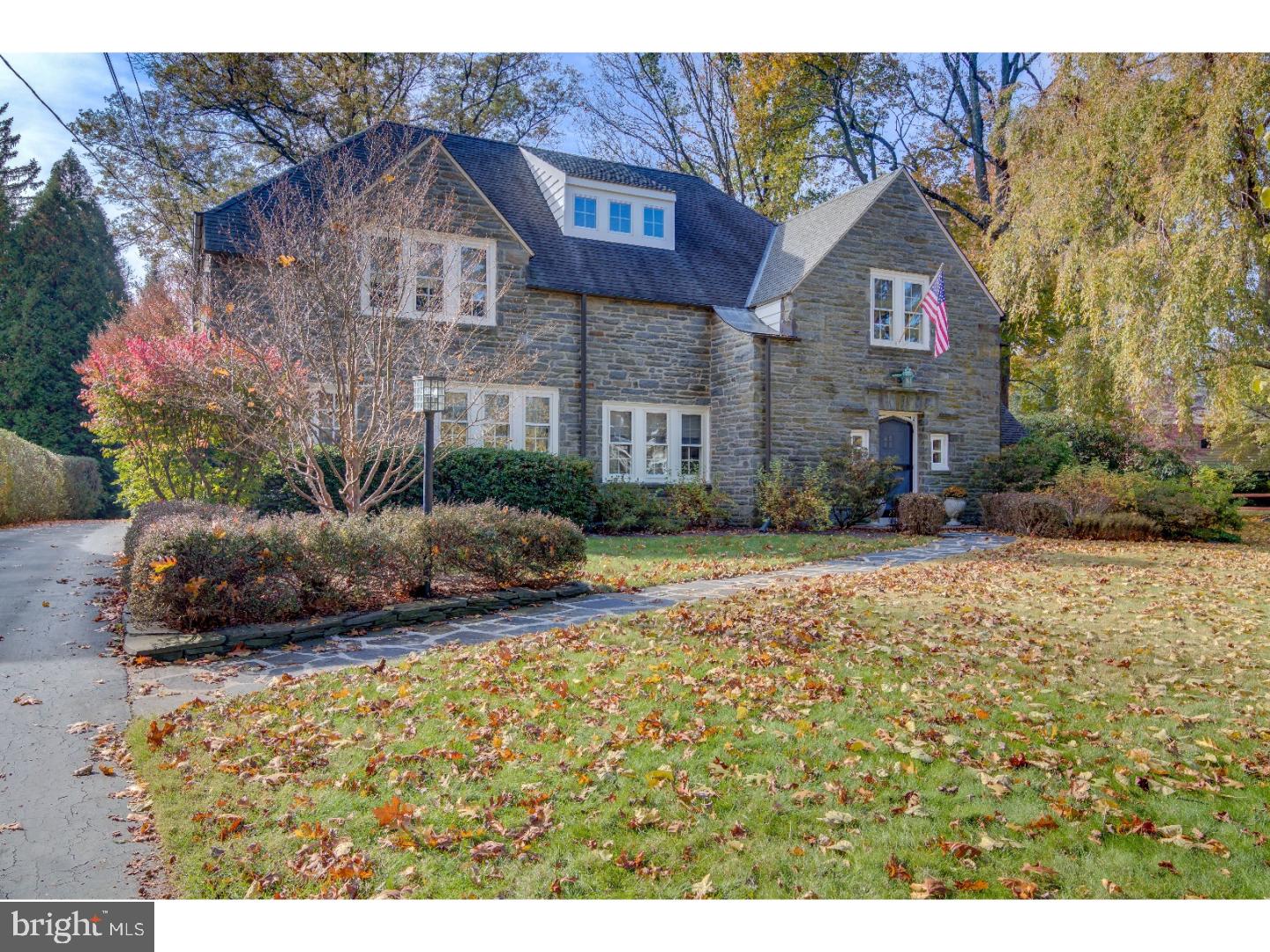 274 Hilldale Road Villanova, PA 19085 - Photo 1 of 25