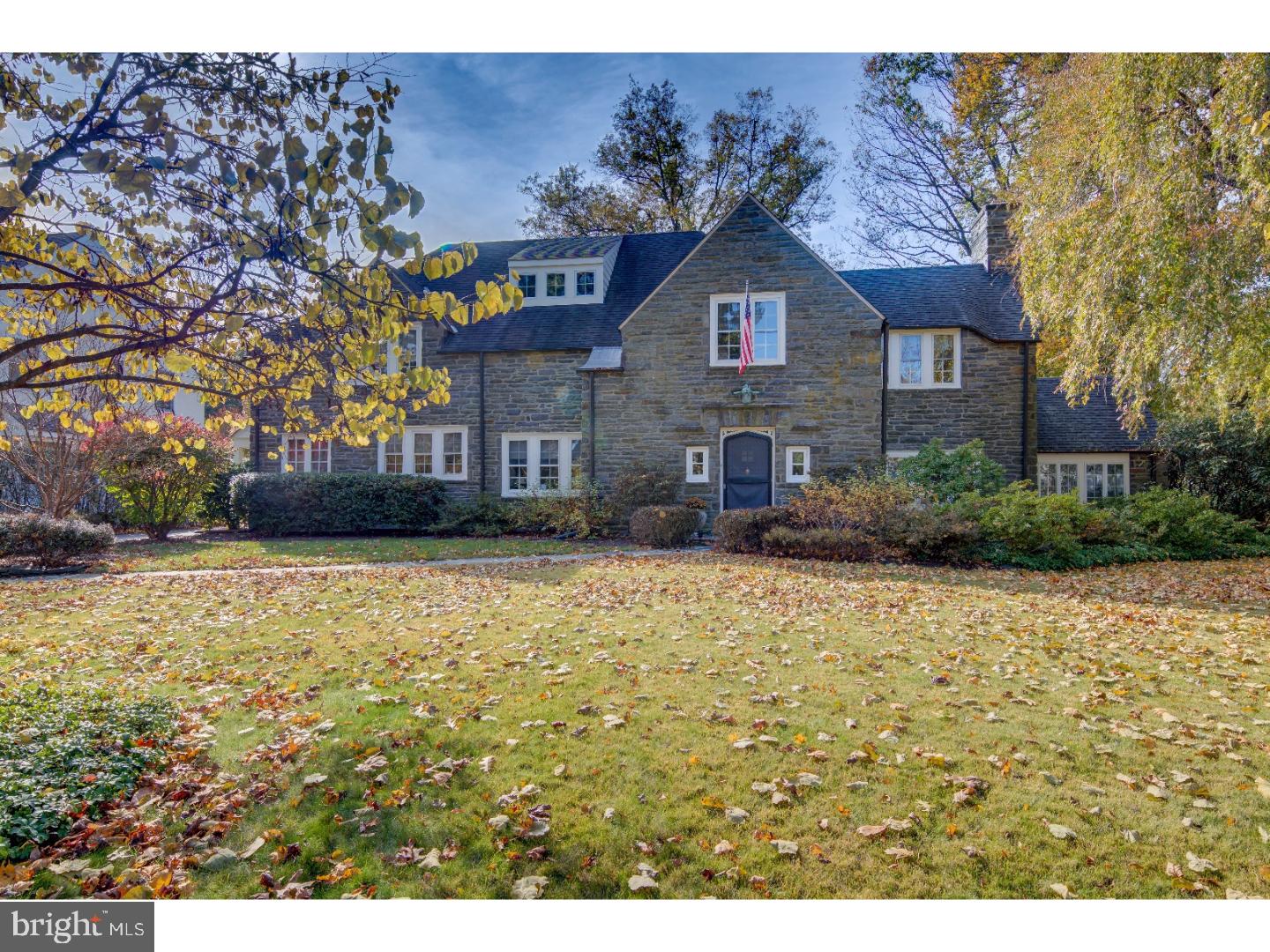 274 Hilldale Road Villanova, PA 19085 - Photo 2 of 25