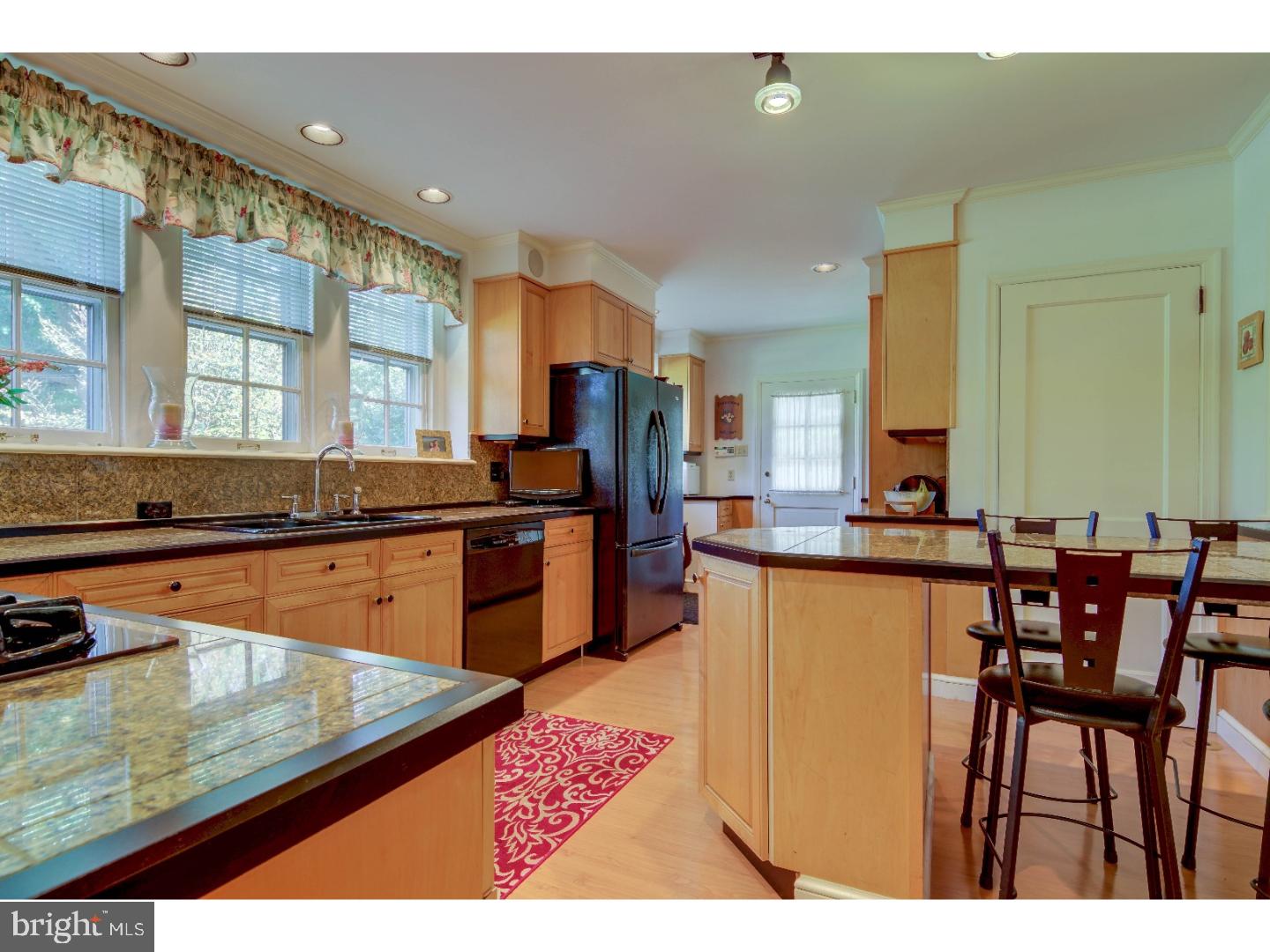 274 Hilldale Road Villanova, PA 19085 - Photo 14 of 25