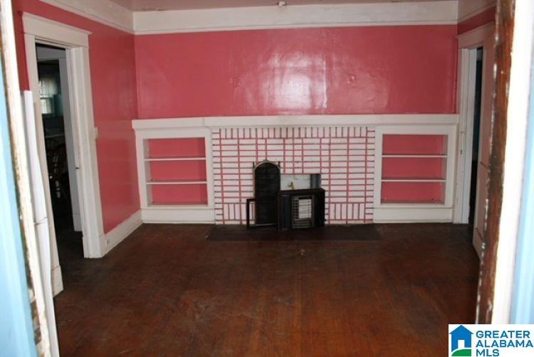 916 6th Street Southwest Birmingham, AL 35211 - Photo 3 of 11