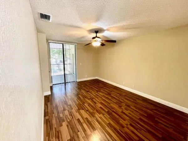 $2,450 | 2486 Northwest 49th Terrace, Unit 762, Coconut Creek, FL 33063