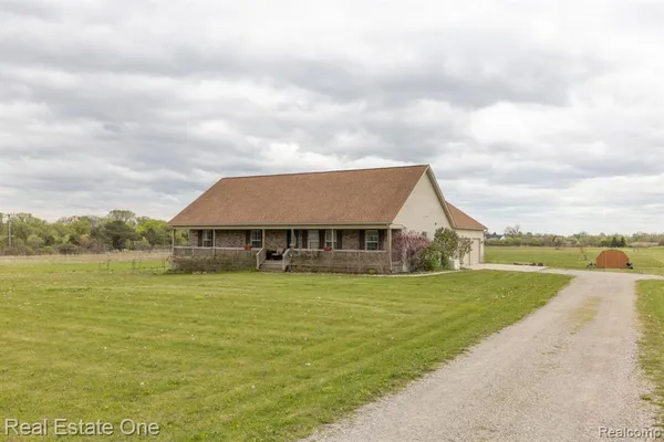 $599,000 | 25260 32 Mile Road, New Haven, MI 48050
