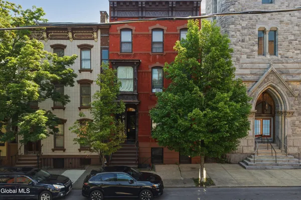 $750,000 | 194 3rd Street, Troy, NY 12180
