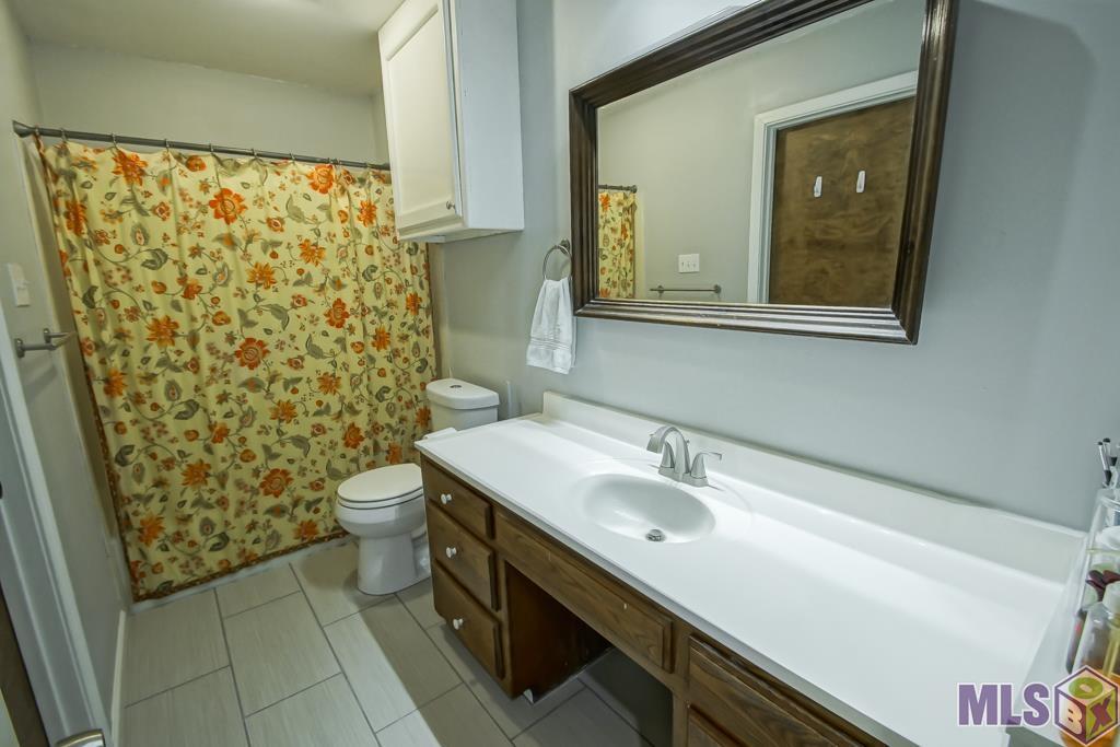 1753 Stonegate Court Baton Rouge, LA 70815 - Photo 8 of 19