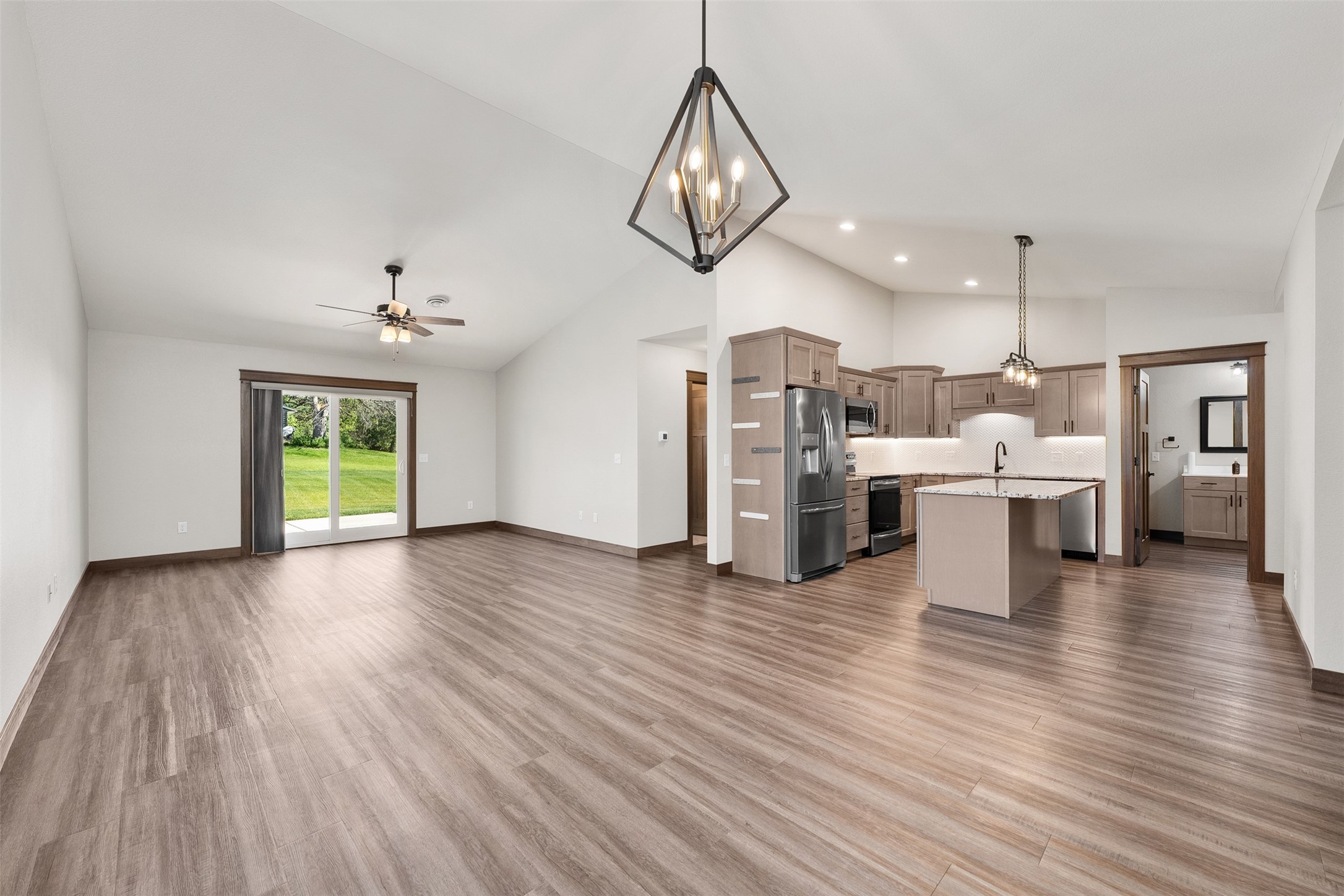938 Jeffers Ridge Eau Claire, WI 54703 - Photo 7 of 26