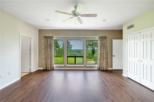 $2,300,000 | 4732 West Highway 79, Franklin, TX 77856