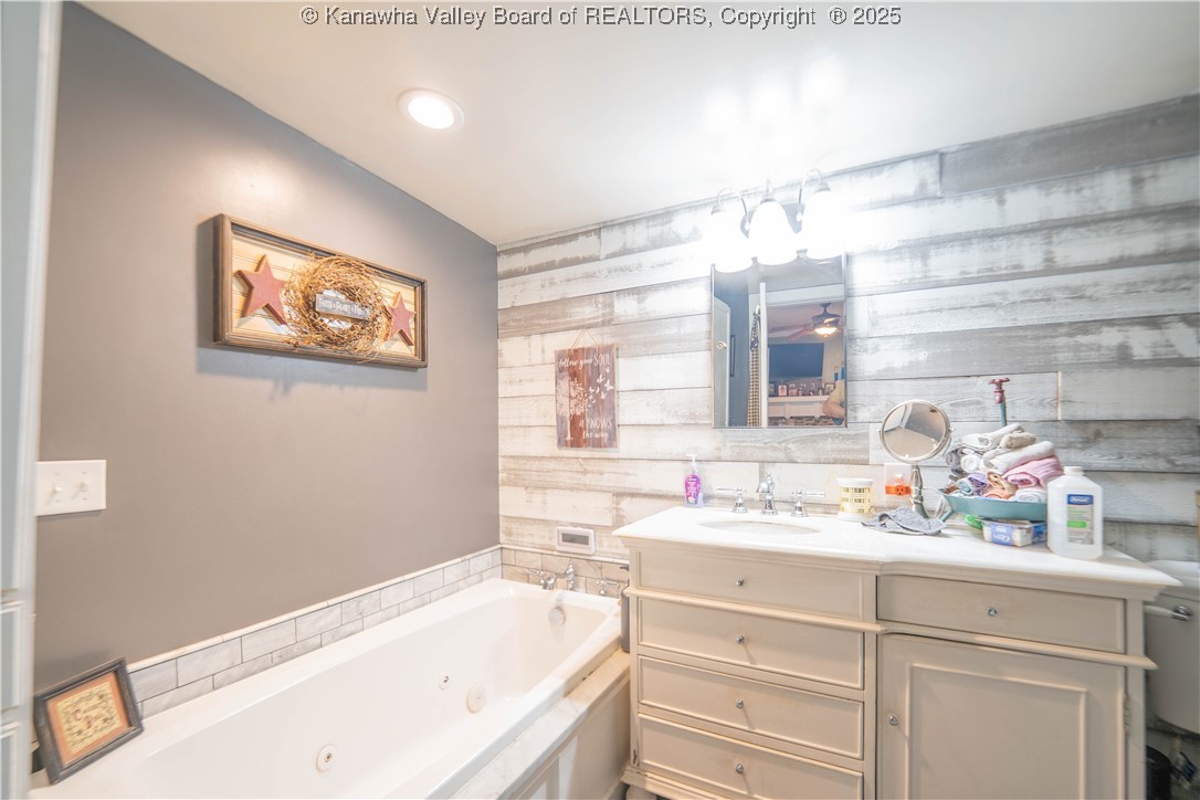 10178 Derricks Creek Road Charleston, WV 25320 - Photo 22 of 42 Gallery Image 22