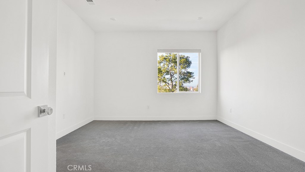 401 Junco Irvine, CA 92618 - Photo 16 of 38