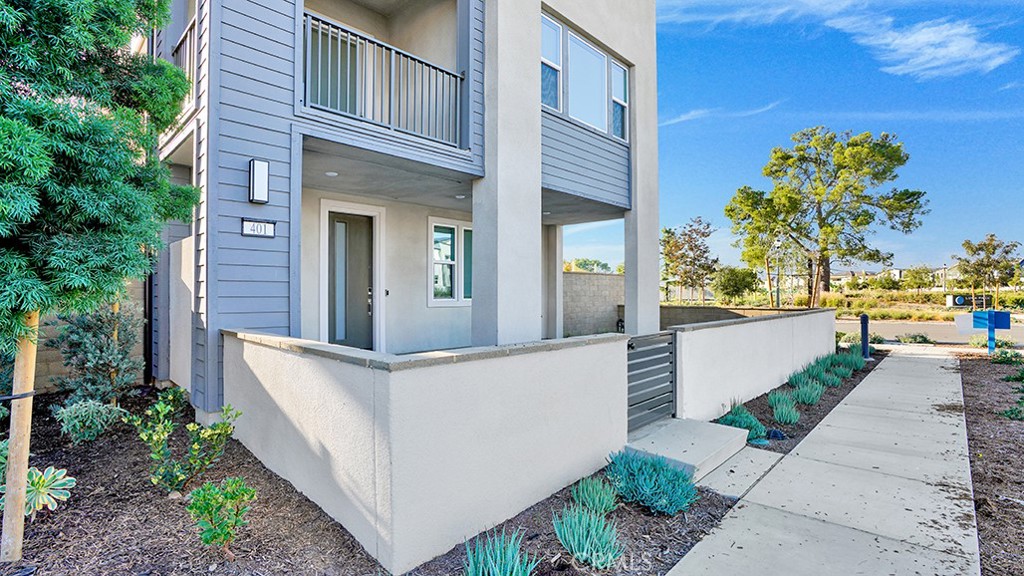 401 Junco Irvine, CA 92618 - Photo 5 of 38