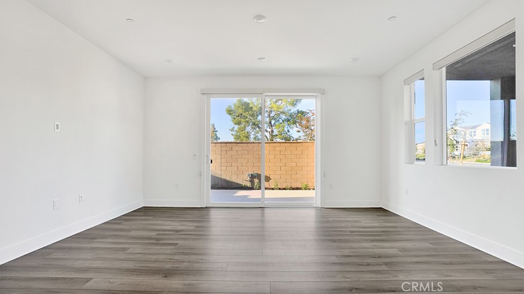 401 Junco Irvine, CA 92618 - Photo 8 of 38