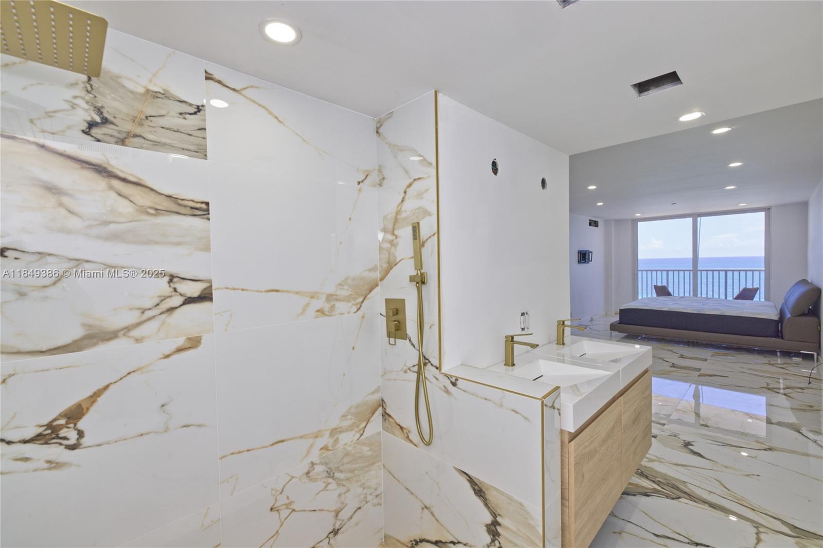 400 North Surf Road, Unit 1002 Hollywood, FL 33019 - Photo 23 of 33