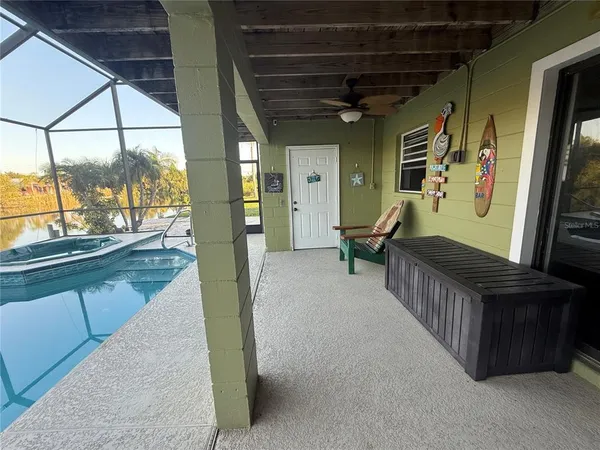 a view of a yard and entertaining space