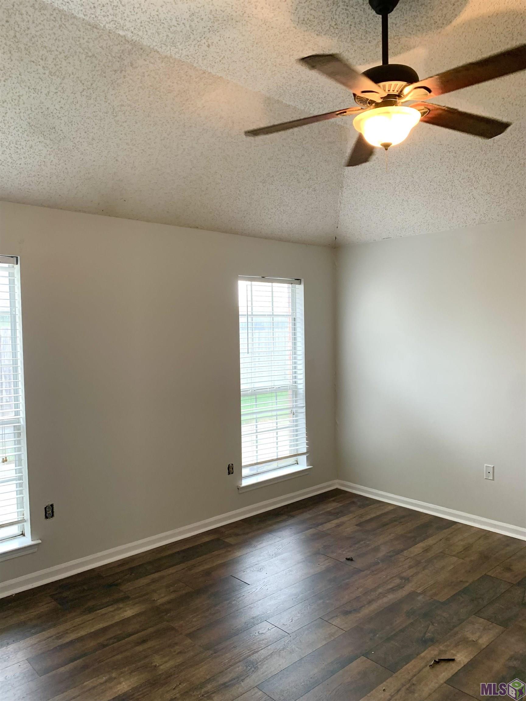 13676 Greenview Avenue Baton Rouge, LA 70816 - Photo 4 of 11