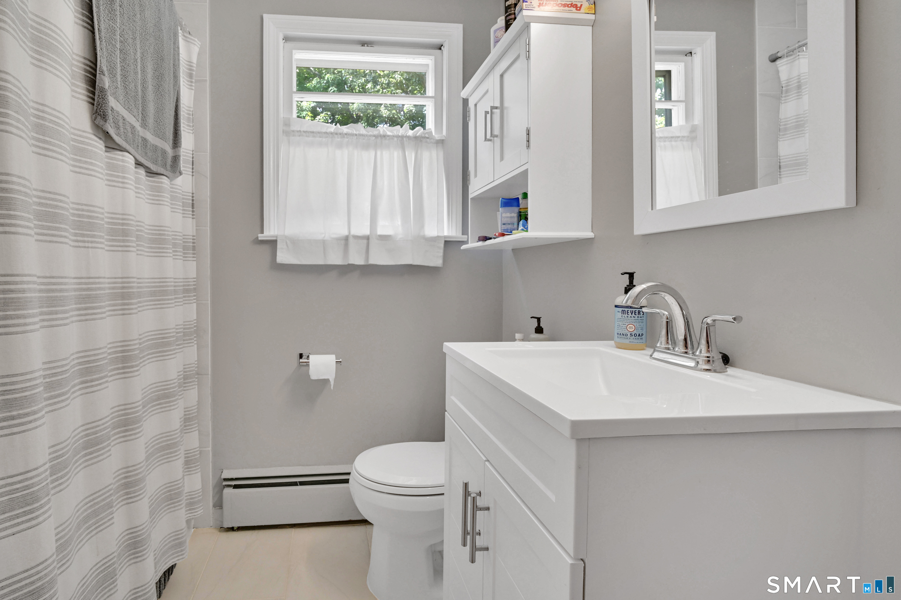 15 Bright Street Enfield, CT 06082 - Photo 13 of 31