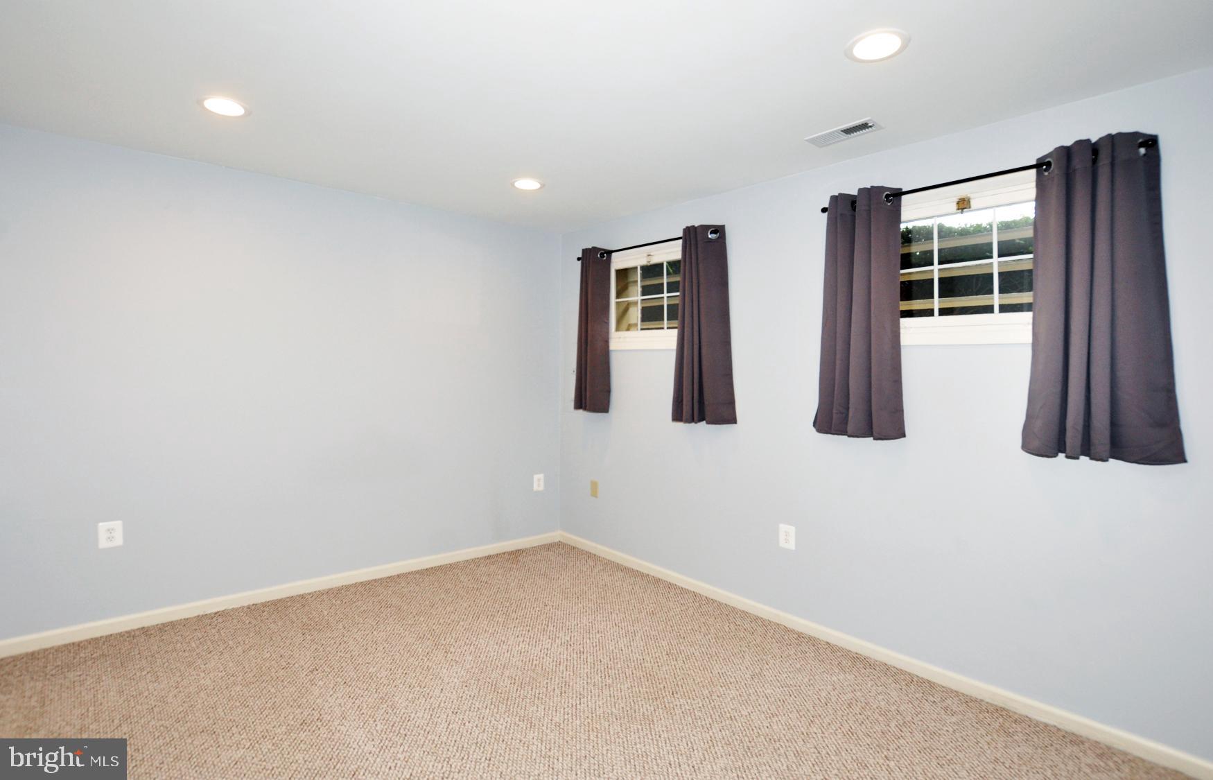 5447 Grove Ridge Way, Unit 115 Rockville, MD 20852 - Photo 32 of 36 Bedroom #3, lower level