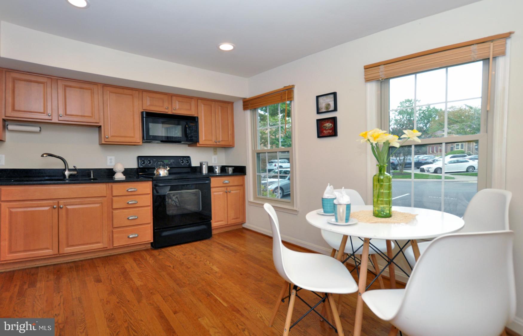 5447 Grove Ridge Way, Unit 115 Rockville, MD 20852 - Photo 5 of 36