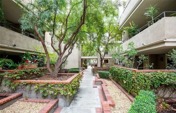$3,950 | 1000 East California Boulevard, Unit 307, Pasadena, CA 91106