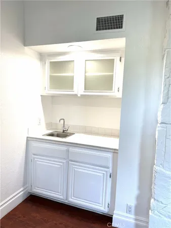 $3,950 | 1000 East California Boulevard, Unit 307, Pasadena, CA 91106