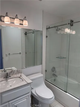 $3,950 | 1000 East California Boulevard, Unit 307, Pasadena, CA 91106