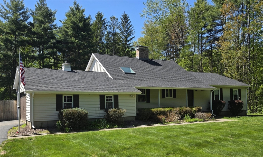 758 Country Club Road Greenfield, MA 01301 - Photo 1 of 39 Gallery Image 1