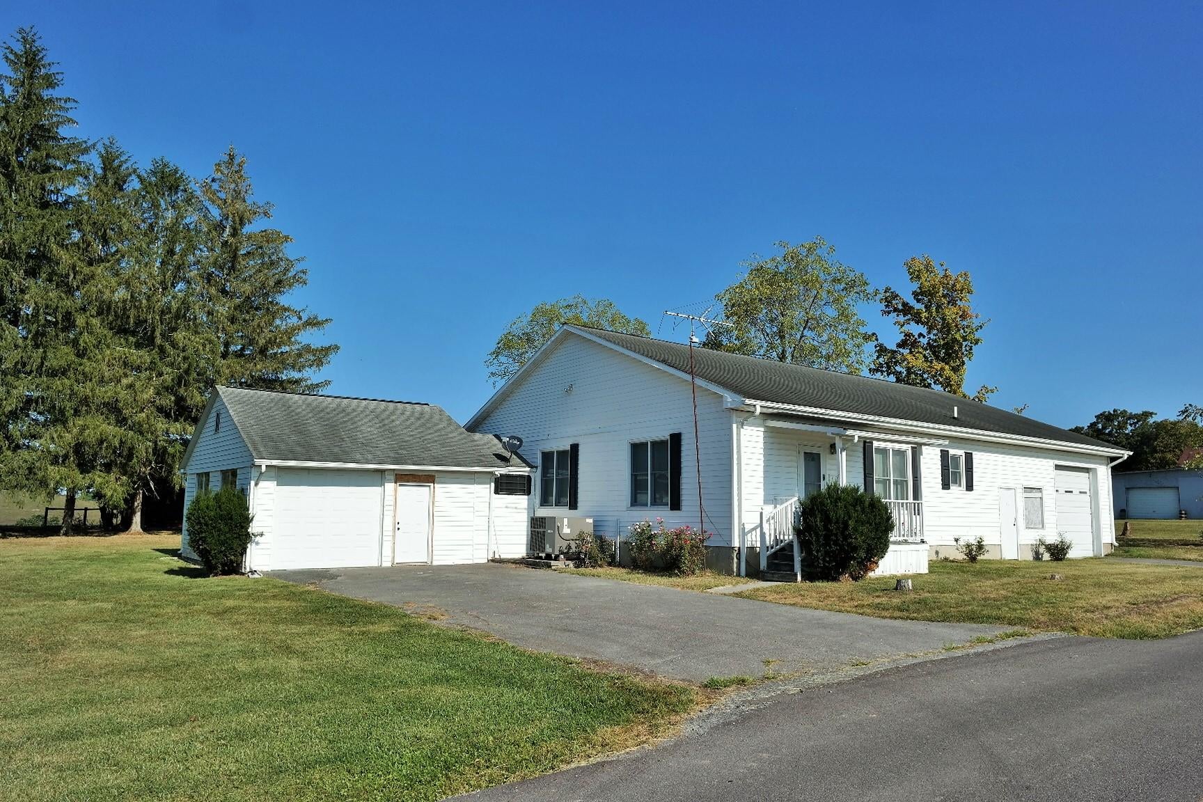 4005 Fairview Road Lewisburg, WV 24901 - Photo 58 of 62 Gallery Image 58