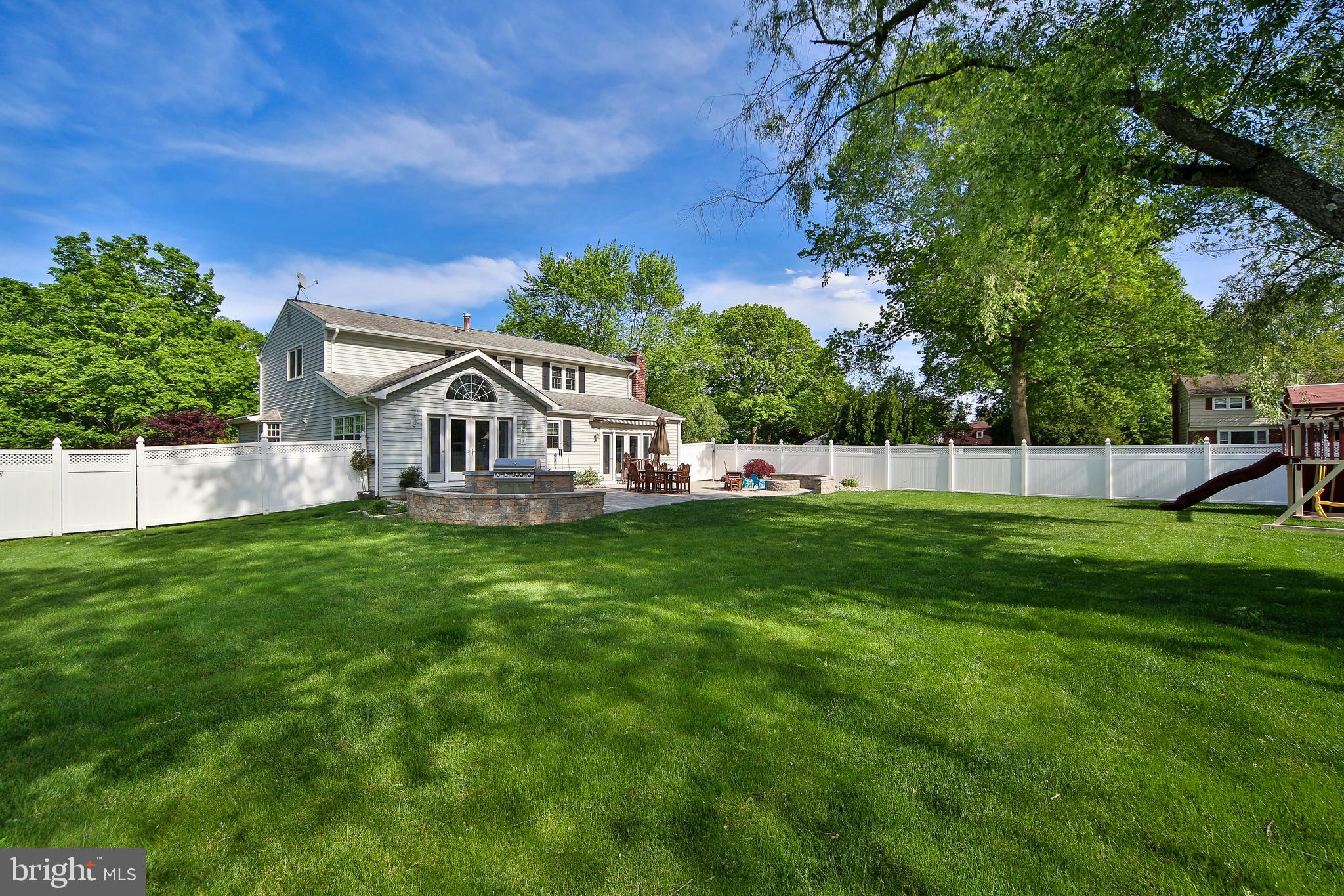 357 Ramsey Road Yardley, PA 19067 - Photo 3 of 35 Backyard and exterior