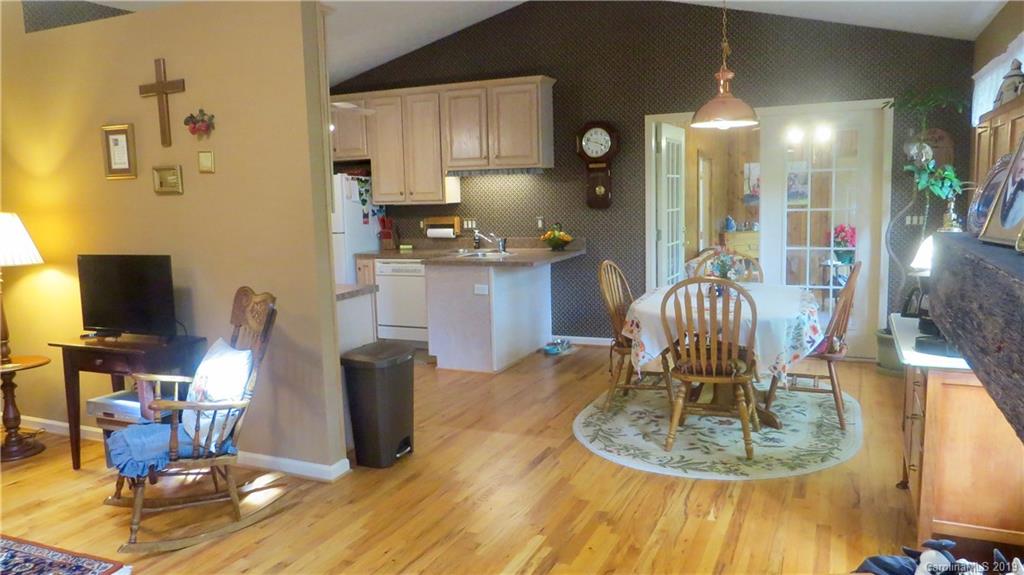 76 Bridgette Loop Road Hendersonville, NC 28791 - Photo 10 of 21 Gallery Image 10