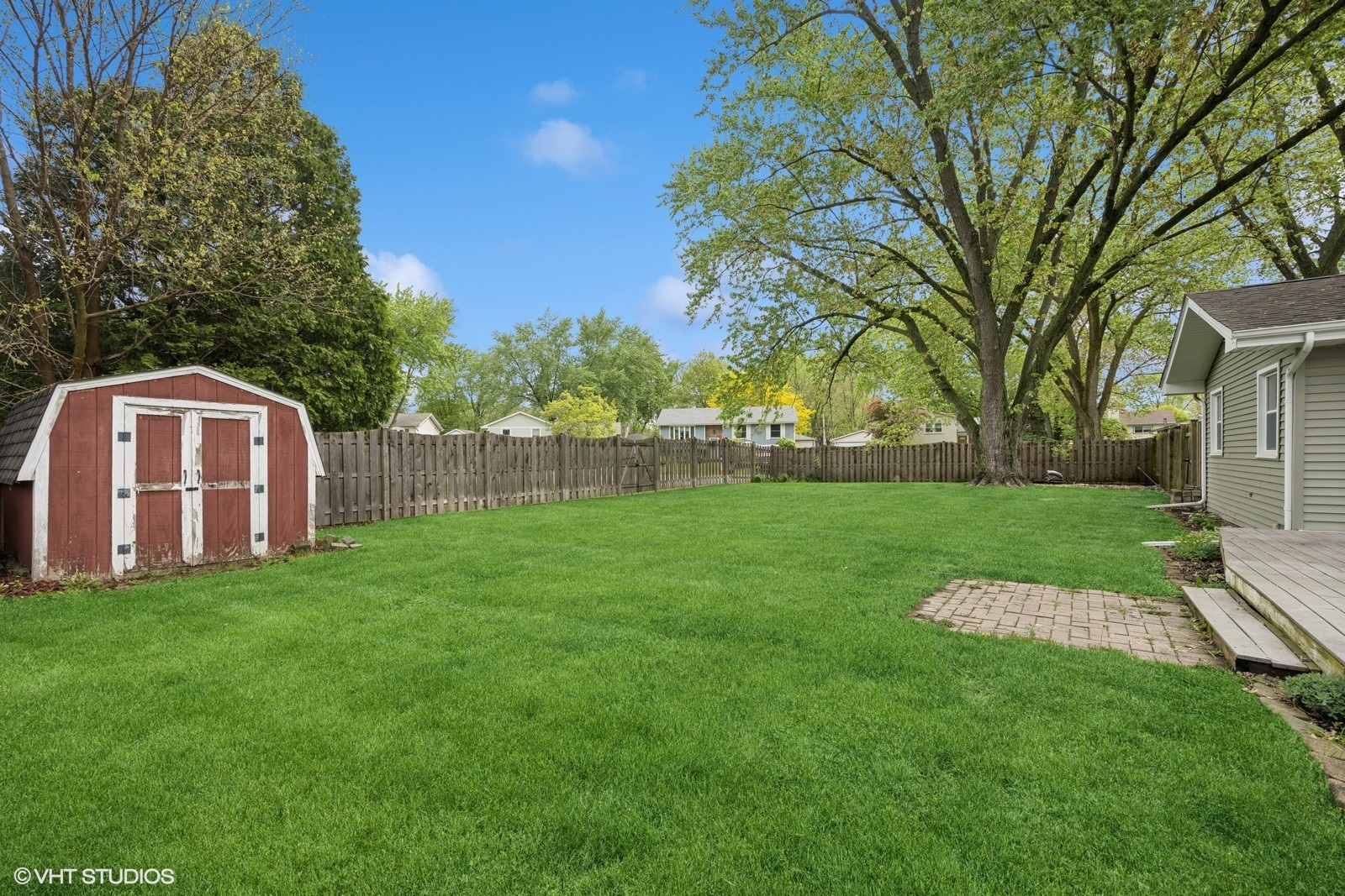 2020 Rolling Ridge Lane Lindenhurst, IL 60046 - Photo 12 of 12 Gallery Image 12