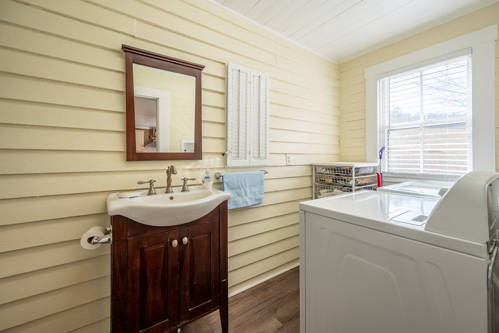 75 A Borderline Road Willis, VA 24380 - Photo 19 of 74 Gallery Image 19