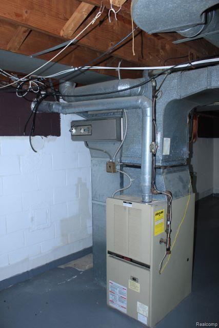 3122 Trafford Road Royal Oak, MI 48073 - Photo 16 of 18 NEWER FURNACE