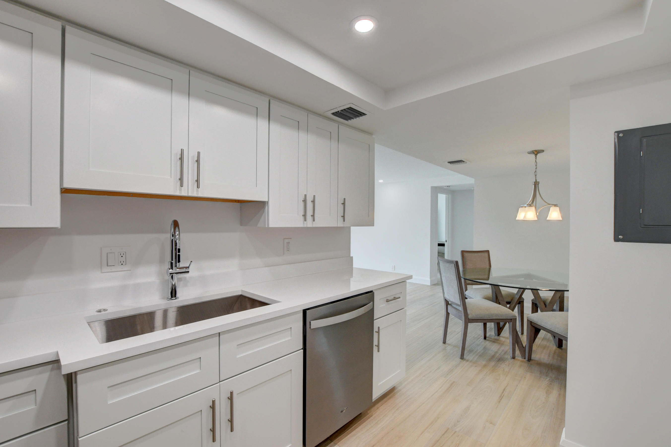 1846 Bridgewood Drive Boca Raton, FL 33434 - Photo 11 of 34 Kitchen to Dining