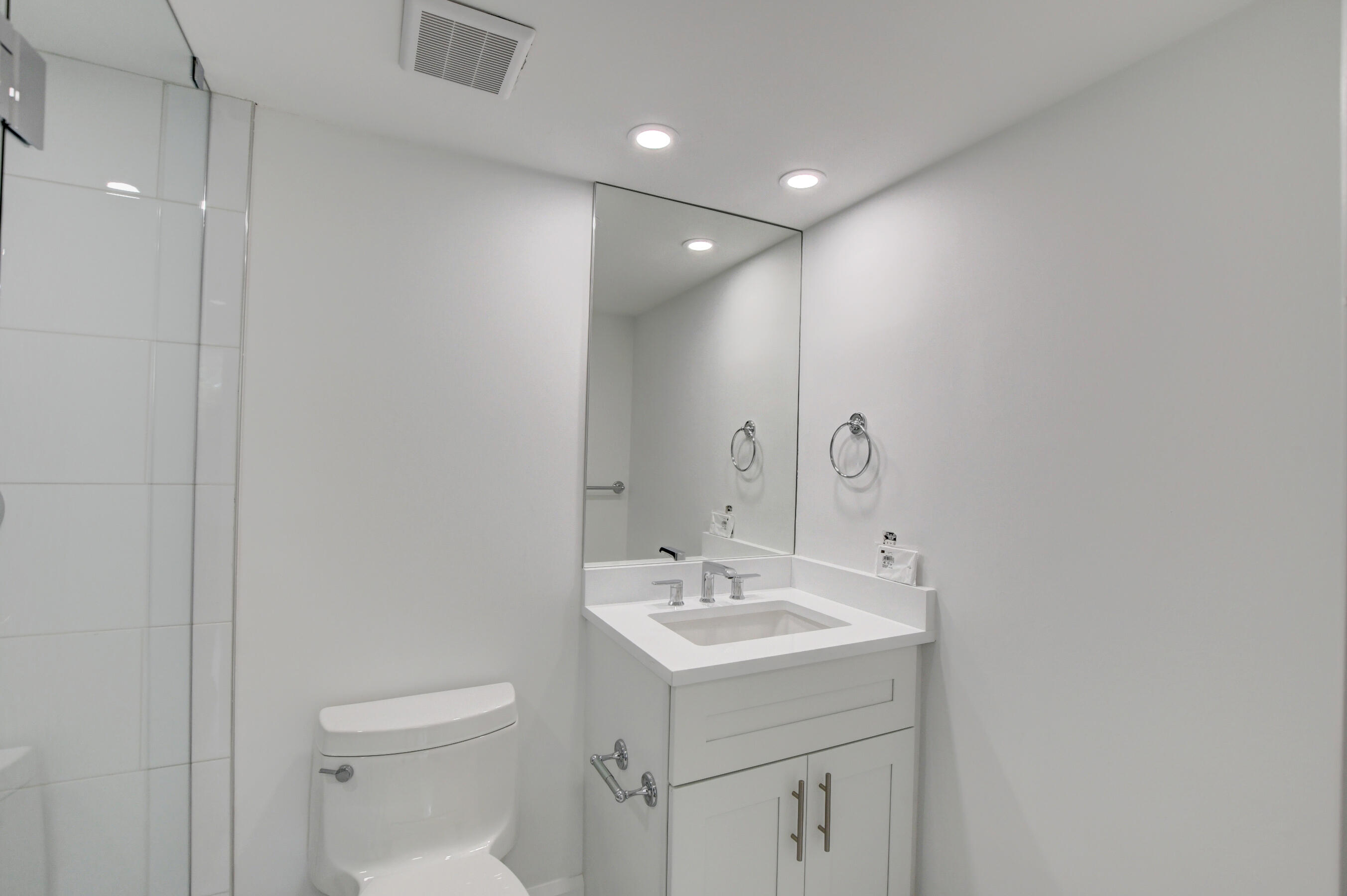 1846 Bridgewood Drive Boca Raton, FL 33434 - Photo 15 of 34 Master Bath