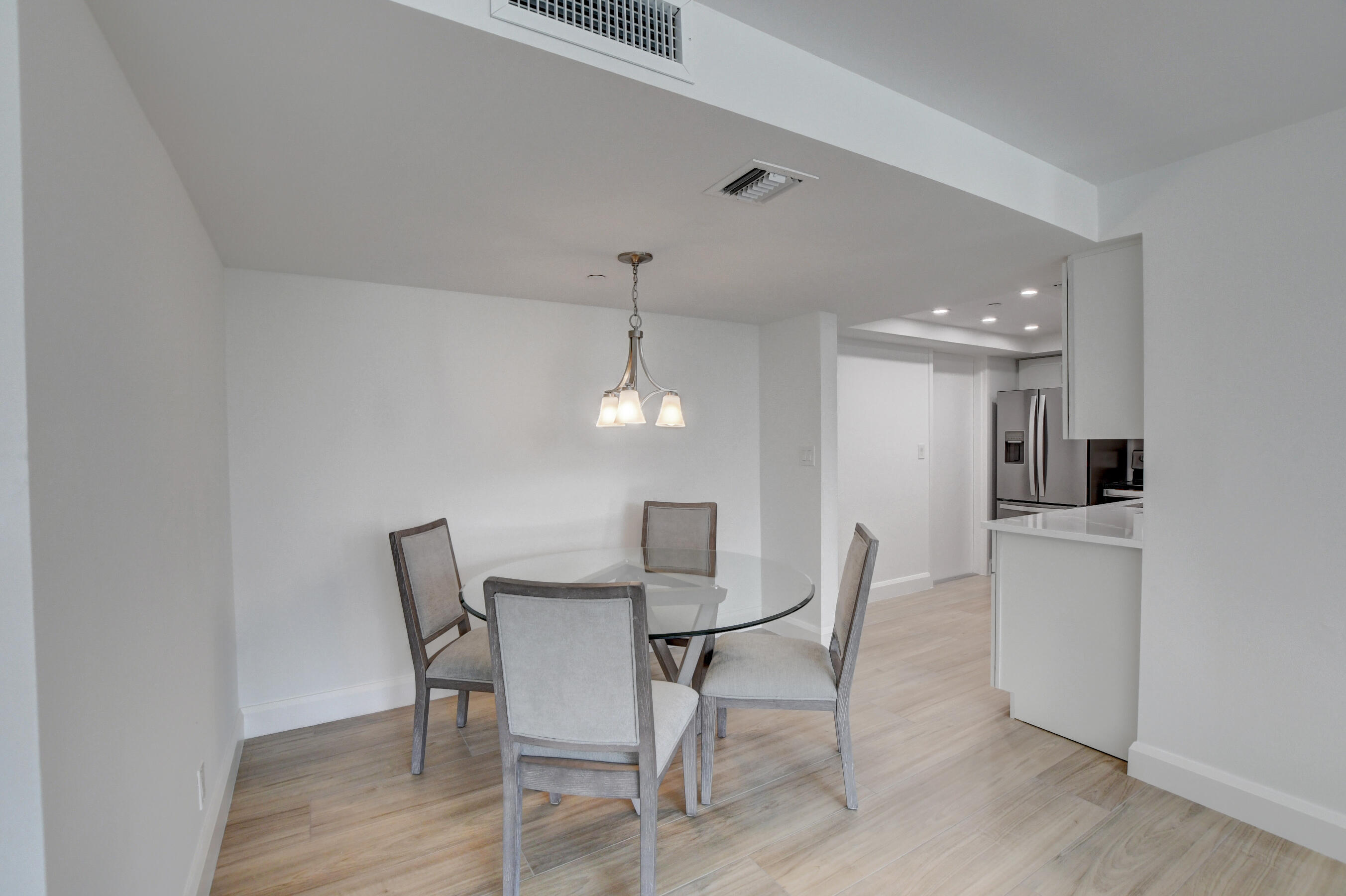 1846 Bridgewood Drive Boca Raton, FL 33434 - Photo 4 of 34 Dining