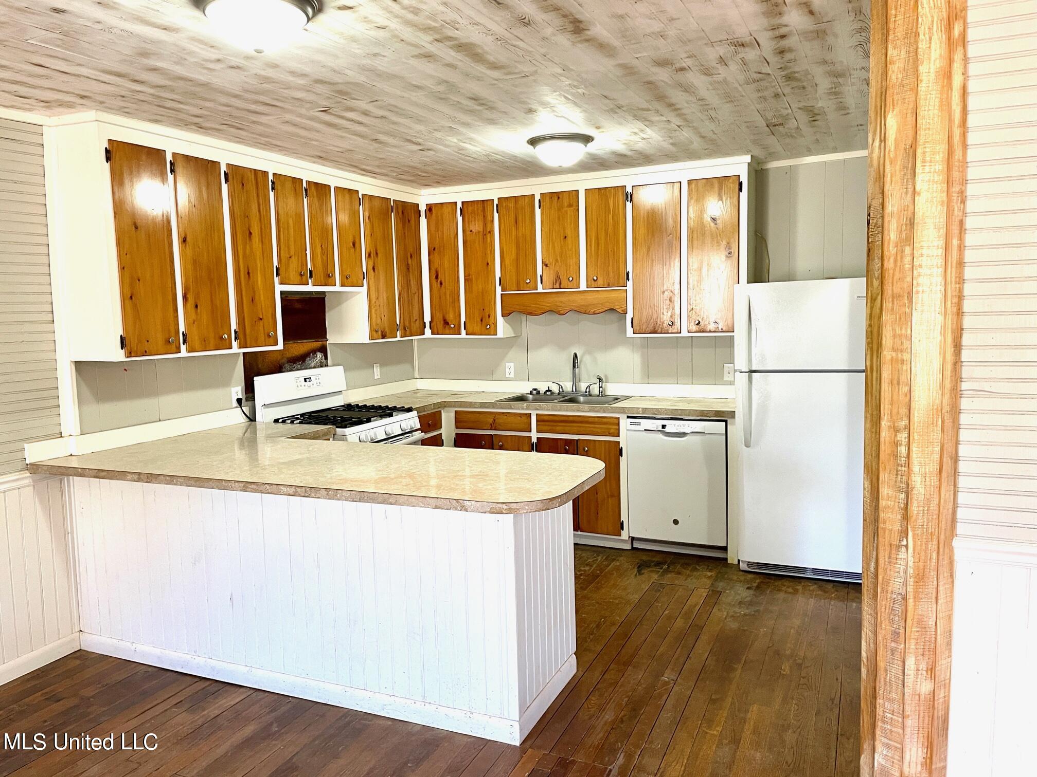 273 Horn Road Carthage, MS 39051 - Photo 13 of 15 IMG_4170