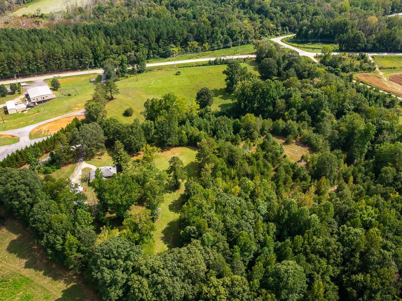175 Rock Ridge Farm Road Campobello, SC 29322 - Photo 27 of 36