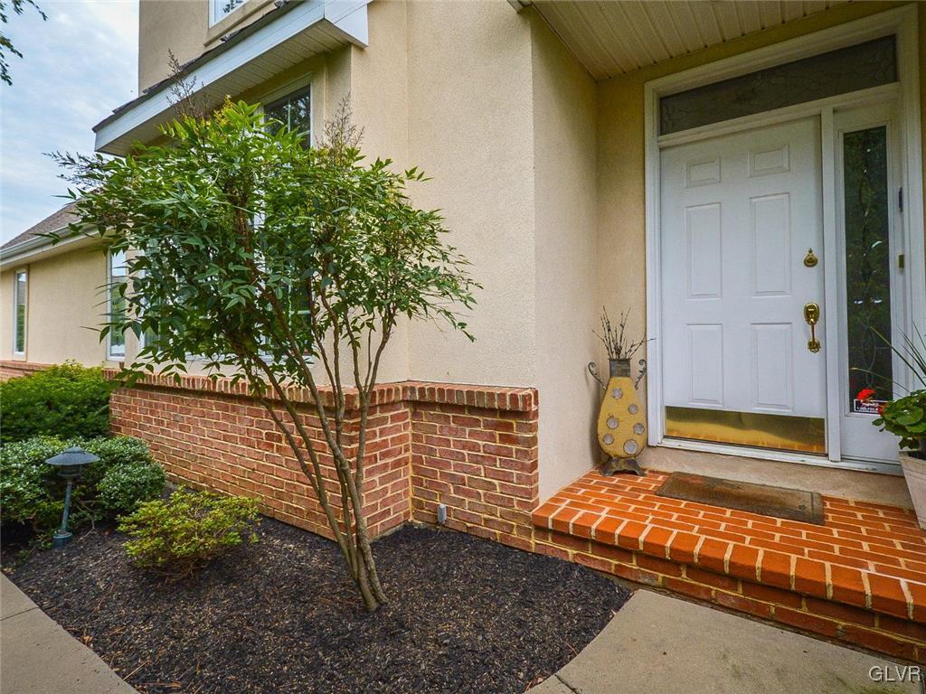 720 Dorset Road Allentown, PA 18104 - Photo 2 of 24 Gallery Image 2