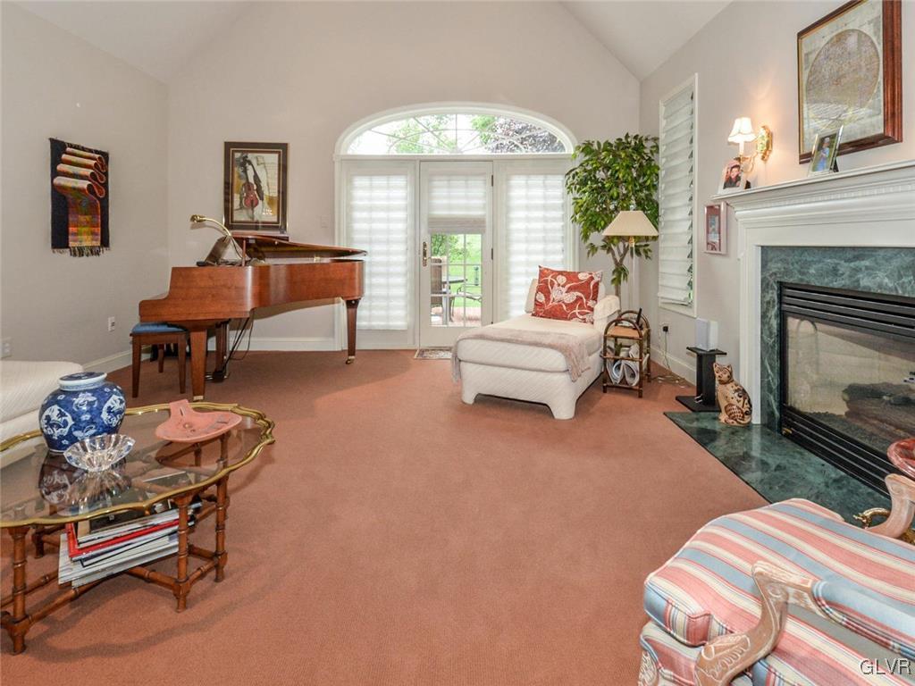 720 Dorset Road Allentown, PA 18104 - Photo 6 of 24 Gallery Image 6