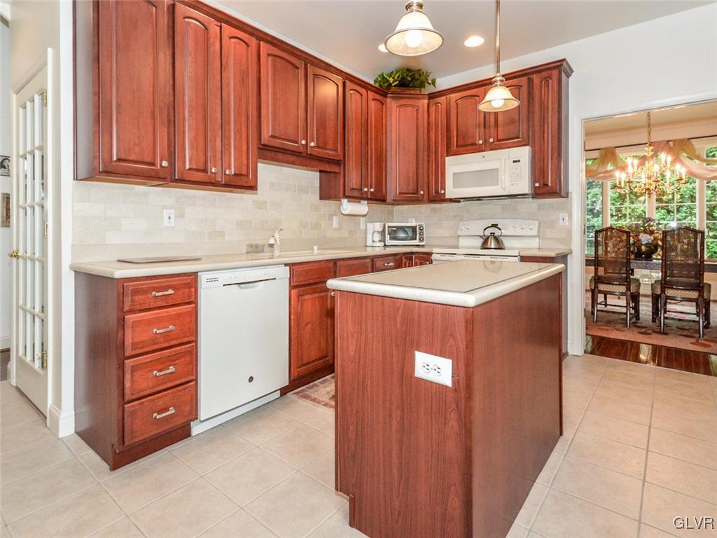 720 Dorset Road Allentown, PA 18104 - Photo 7 of 24 Gallery Image 7