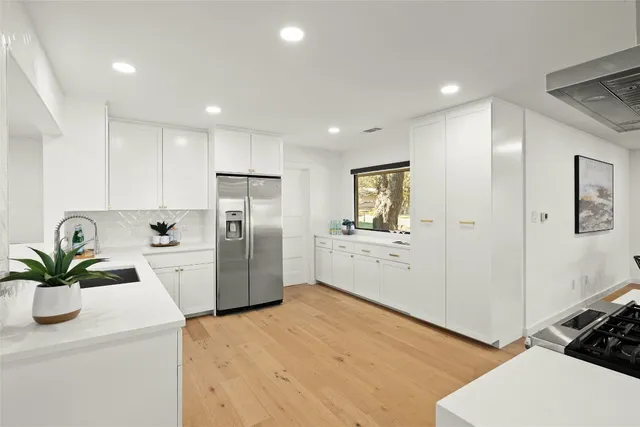 $1,490,000 | 7507 Downridge Drive, Austin, TX 78731