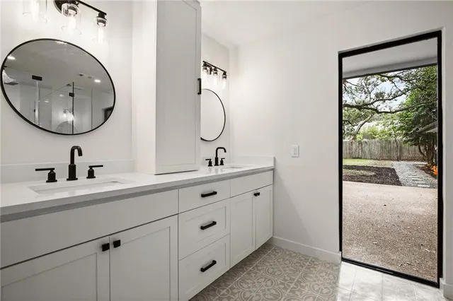 a view of livingroom with furniture and window