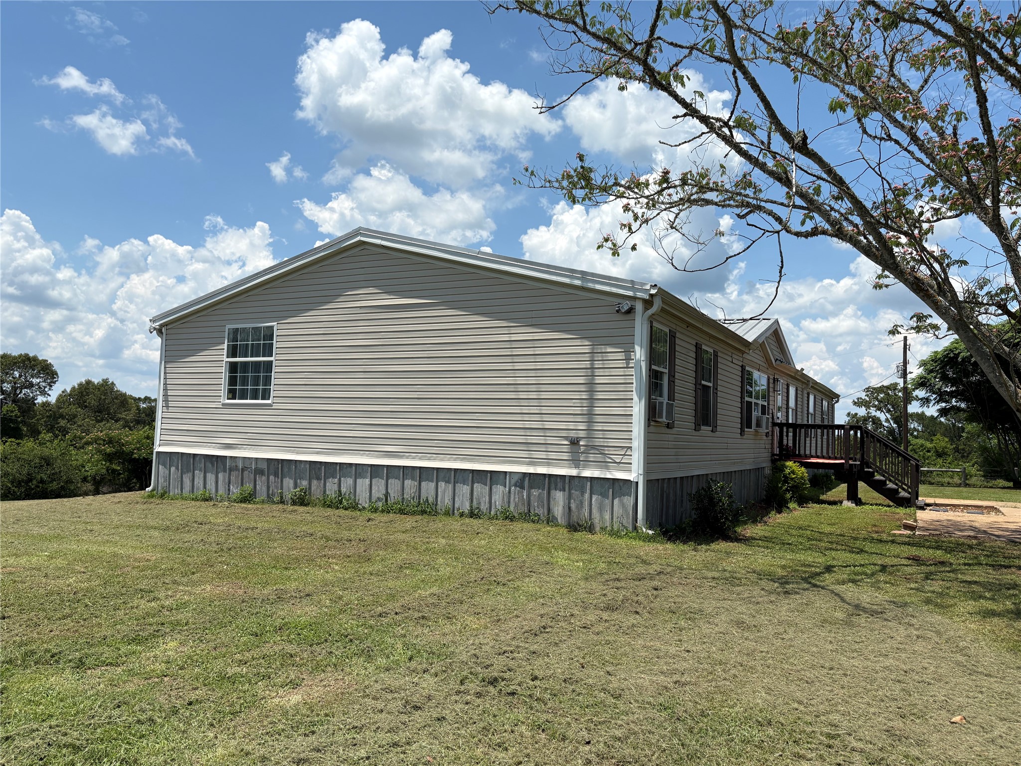 2346 Pr 1105 Midway, TX 75850 - Photo 5 of 25 a view of a house with a yard