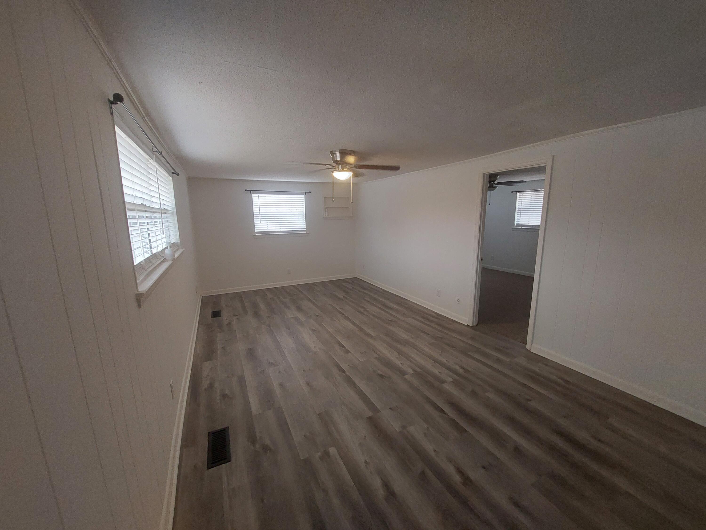 413 Isbill Road Chattanooga, TN 37419 - Photo 11 of 51 20230220_152640