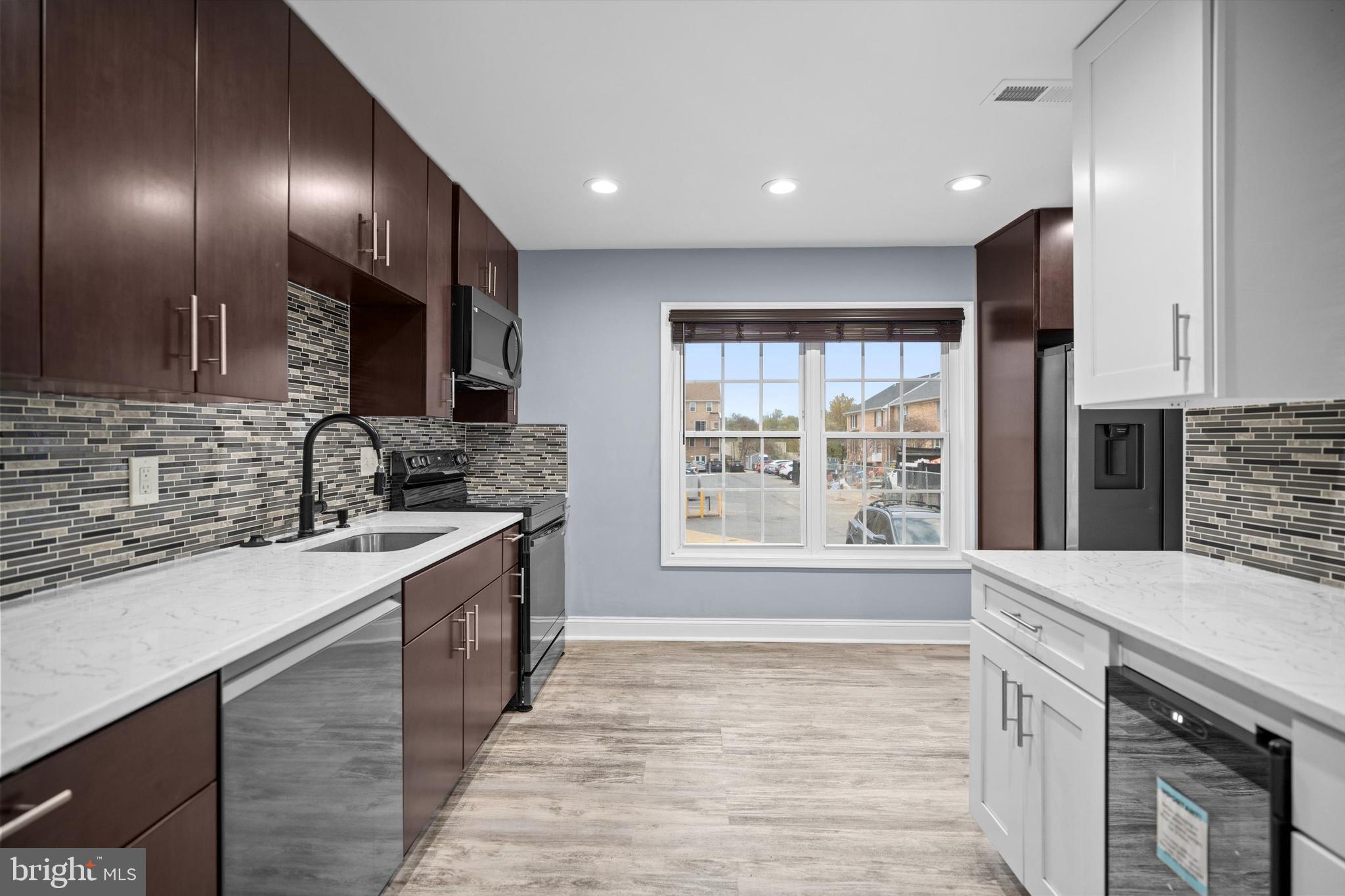 967 South Rolfe Street, Unit 2 Arlington, VA 22204 - Photo 8 of 21