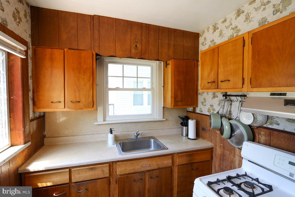 1952 Susquehanna Road Abington, PA 19001 - Photo 20 of 44