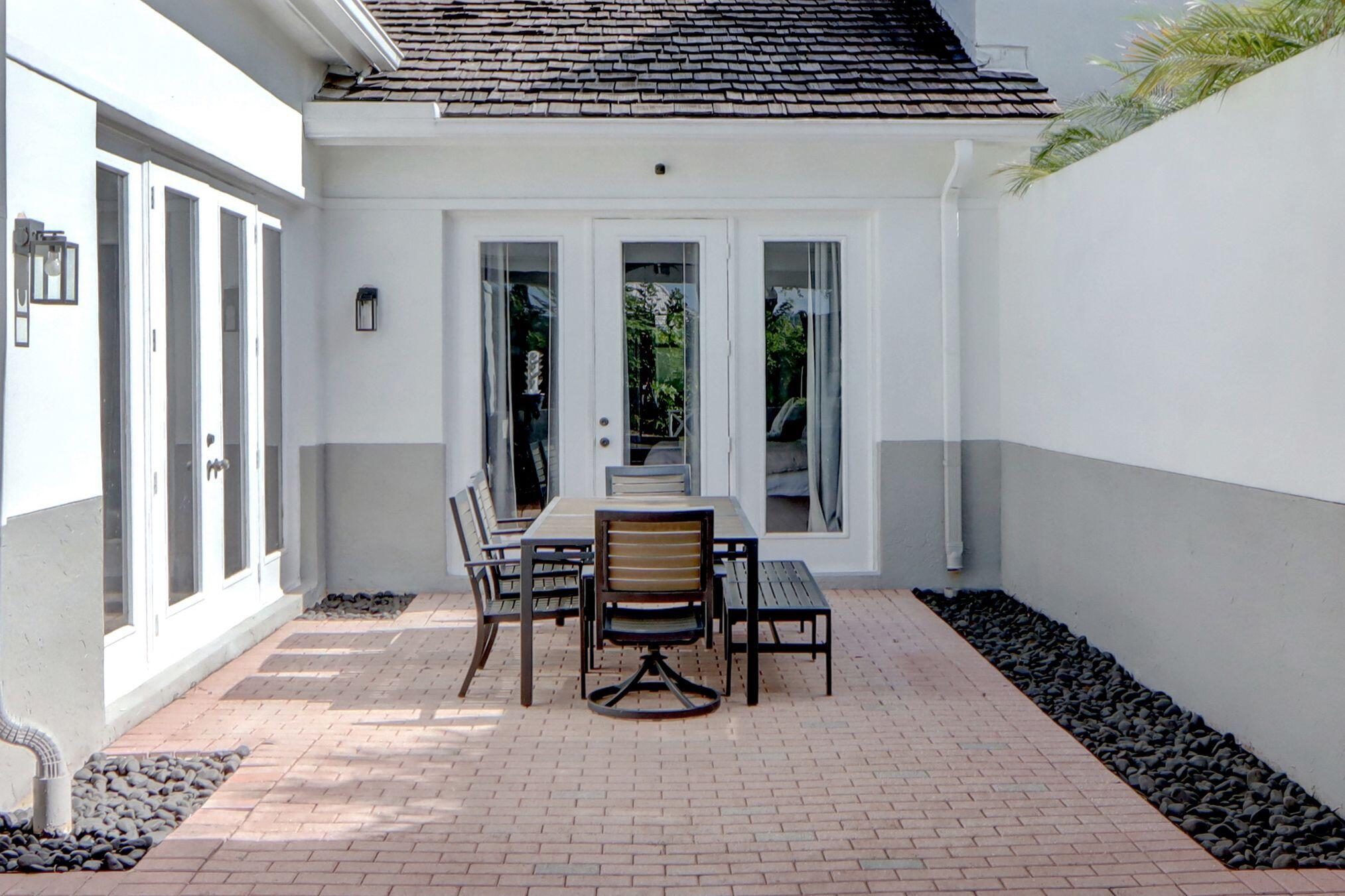 5885 Northwest 40th Terrace Boca Raton, FL 33496 - Photo 20 of 37 Outdoor Open Area