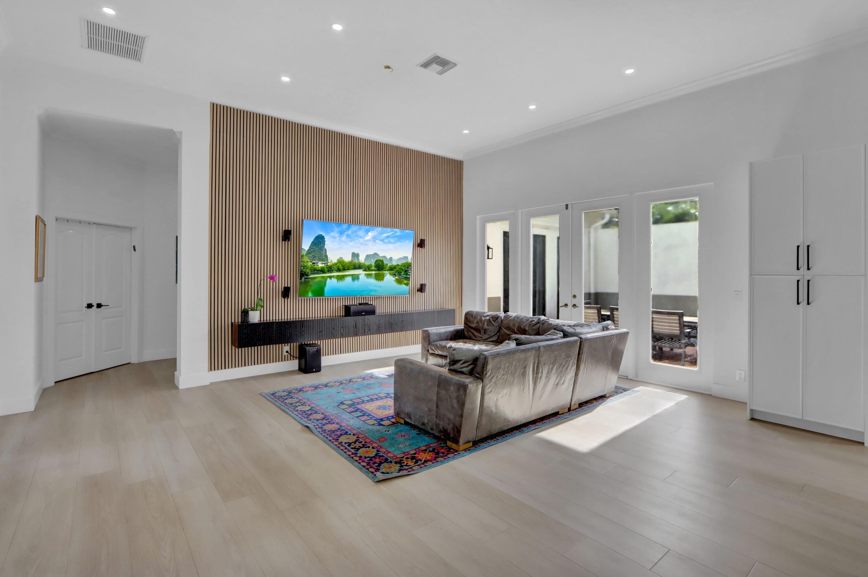 5885 Northwest 40th Terrace Boca Raton, FL 33496 - Photo 6 of 37 Living Area