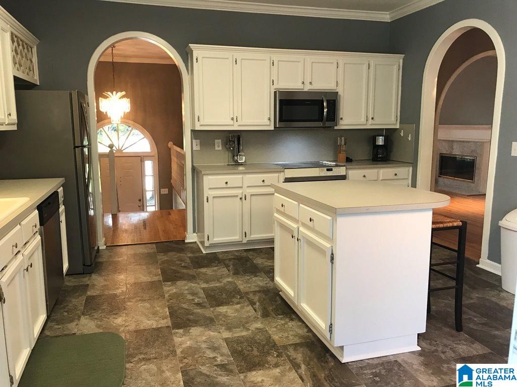 233 Forest Parkway Alabaster, AL 35007 - Photo 7 of 48
