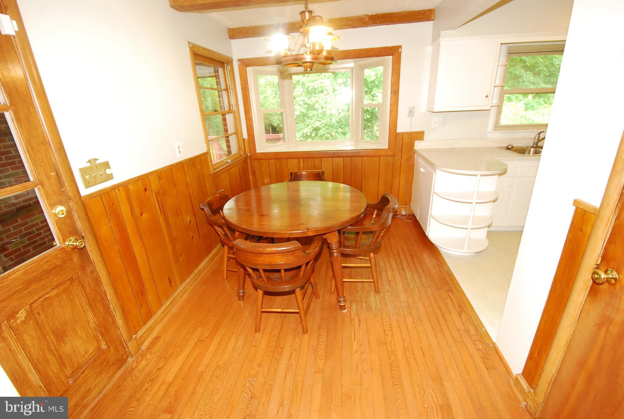 27315 Ridge Road Damascus, MD 20872 - Photo 15 of 28 Kitchen
