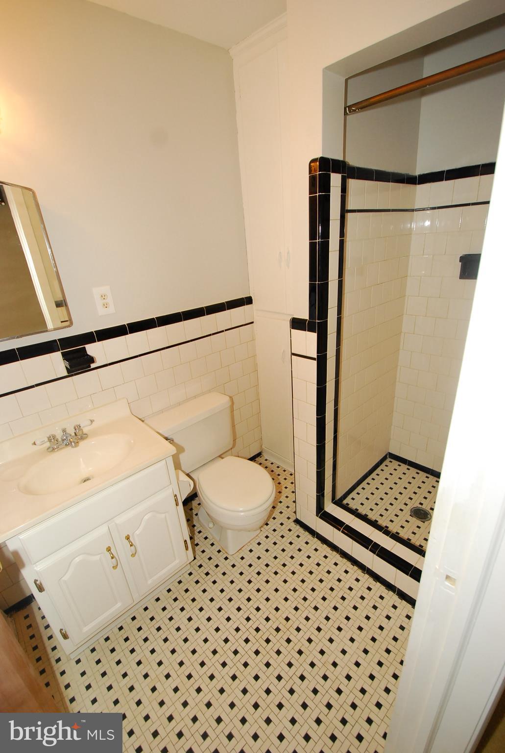 27315 Ridge Road Damascus, MD 20872 - Photo 21 of 28 Bath