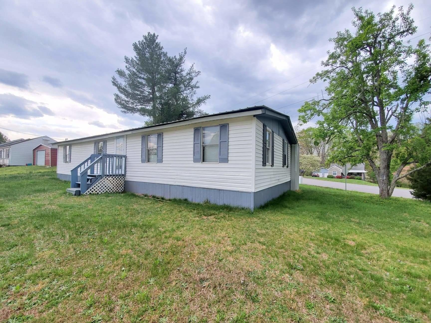 37 Horsley Road Bassett, VA 24055 - Photo 15 of 16 received_773163813638287